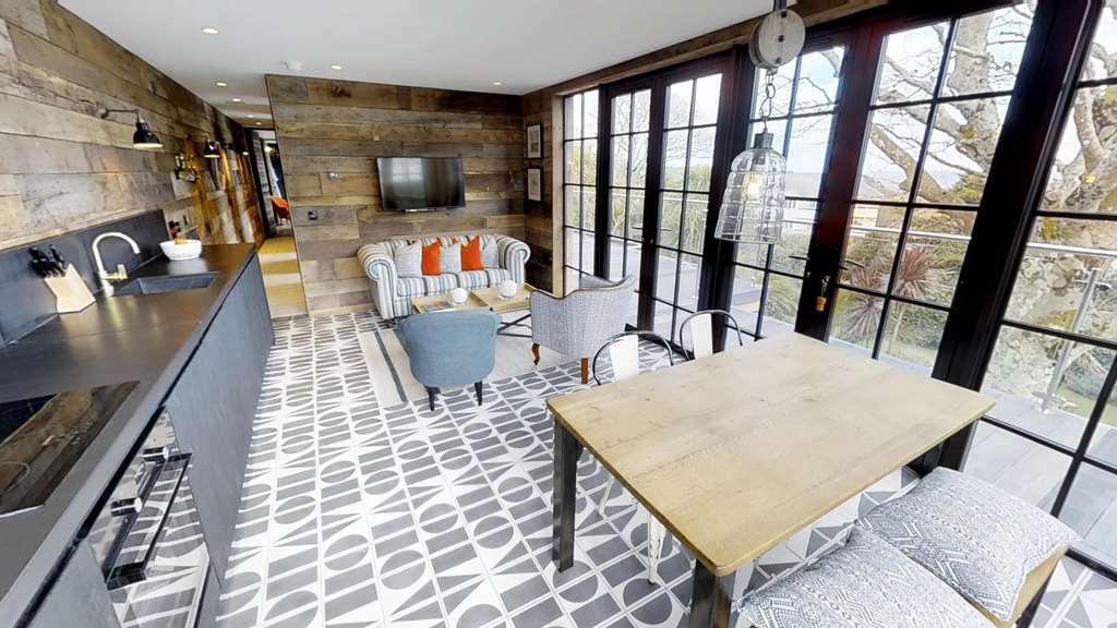 Hotel Merchants Manor 4*
