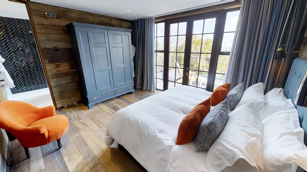 Merchants Manor Hotel 4*